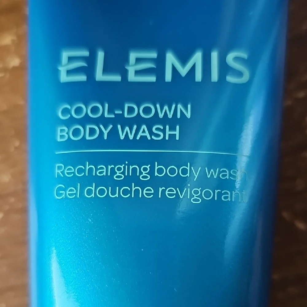 New ELEMIS Cool-Down Body Wash Recharging Shower Gel - Sealed